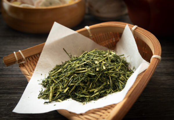 発酵の進行度により　色で分かれる中国茶