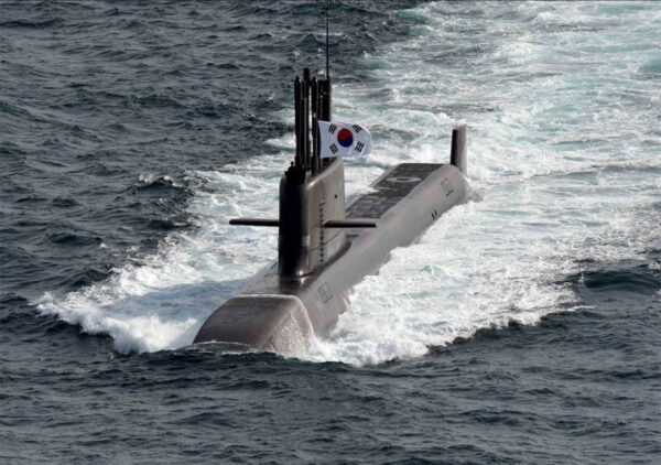 韓国軍、国産のミサイルや潜水艦で防衛設備を強化