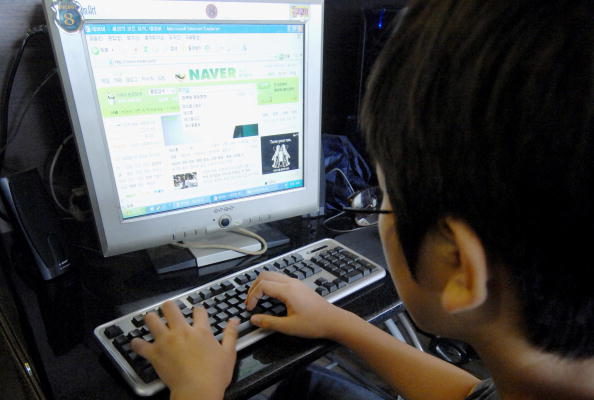 中国、2000万人以上の学生工作員がネット世論戦に関与=米研究者