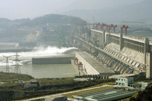 三峡ダムの潜在的危機が中国共産党に打撃＝米VOA