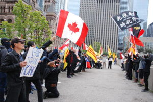 カナダの2市政府　中国国旗掲揚式を中止、香港出身市民の猛反発で