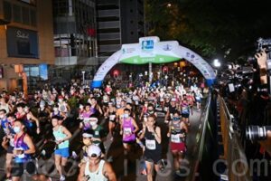 香港マラソン、「香港加油」は政治スローガン　当局がランナーに着替え要求