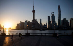 「恨むことをやめよ」上海の大学、南京事件死者数に疑問の教員を解雇