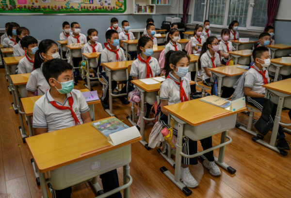子どもに政治思想教育「特色ある社会主義」反政府感情の抑制を図る中国共産党