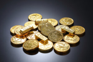 英国で純度96％以上の14世紀の希少な2枚の金貨を発見　　