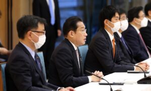 岸田首相、経済安全保障推進会議を開催
　法案制定に向け本腰
