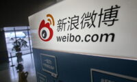 中国版ツイッター「微博」の運営会社、米市場の上場廃止を示唆