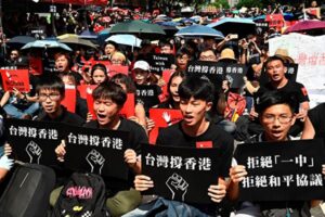 香港、台湾への移住者増加　自由失う懸念