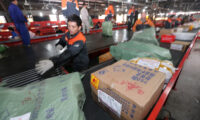 中国、「独身の日」セールでゴミ急増　グリーンピース「環境の大災難」