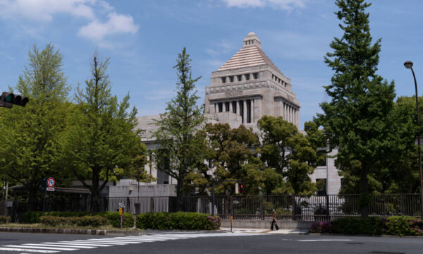 特別国会18日に召集へ　20日に政府4演説