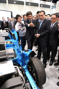 中国新エネ車の補助金削減　水素自動車にシフト　李首相の昨年トヨタ視察がきっかけか