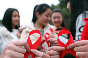 中国若年層　エイズ患者が増加　性教育不足が一因