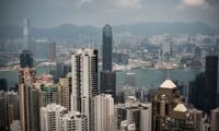 中国人富裕層の投資先　香港離れ加速、脱税防止制度の影響で