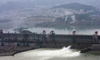 中国24の省で大規模な洪水 三峡ダムへの懸念が高まる