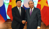 カンボジアとラオスとの提携関係を促進するベトナム
