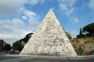 世界中のピラミッド（6）–南ヨーロッパ