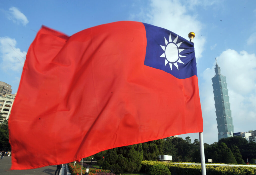 中国の脅しにインドのネットユーザー、台湾国旗に「いいね！」で反撃