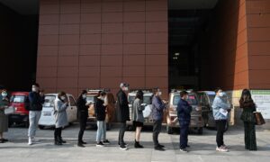 コロナ感染が16省に拡大　北京市、「不要不急の往来は自粛を」