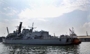 英軍艦、13年ぶりに台湾海峡を通過　専門家「通過しなければ中国は増長する」