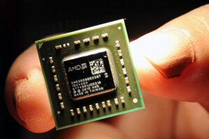 中国、深刻なチップ不足　闇市場で数百倍に高騰