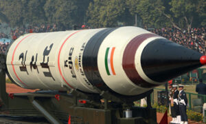 インド、大陸間弾道ミサイル「アグニ5」を試射「中国全土が射程内」