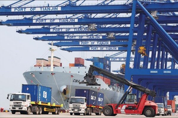 中国　4月輸出入大幅減少