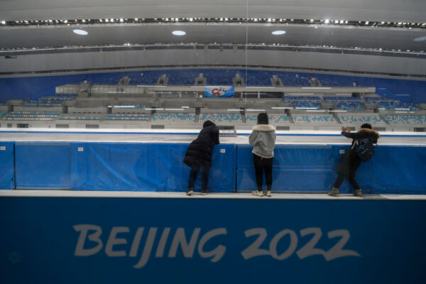 カナダ政府、北京五輪選手団にサイバー訓練「スパイウェアに注意」