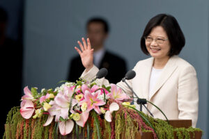 トランプ氏側、中米訪問の台湾総統に「会わない」