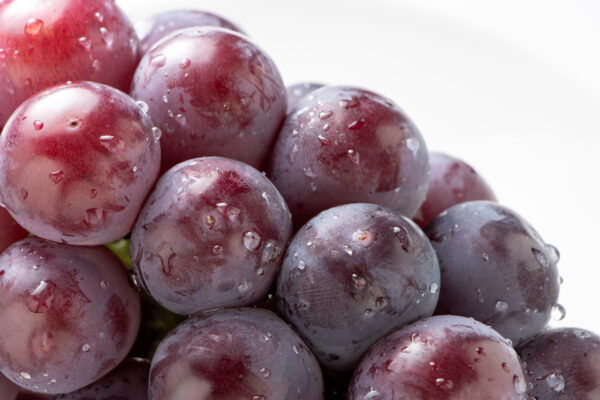 抗酸化と老化防止のフルーツ「ブドウは皮も種も食べられます」