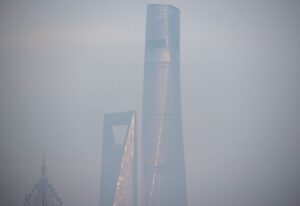 世界で2番目の高さ　超高層ビル「上海タワー」入居率3割のゴーストタウンに