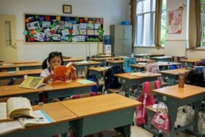 上海市、小学校の英語試験を禁止　「習近平思想」が必修科目に