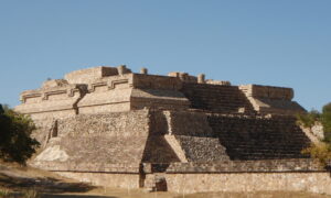 世界中のピラミッド（47）メキシコ　モンテ・アルバン
