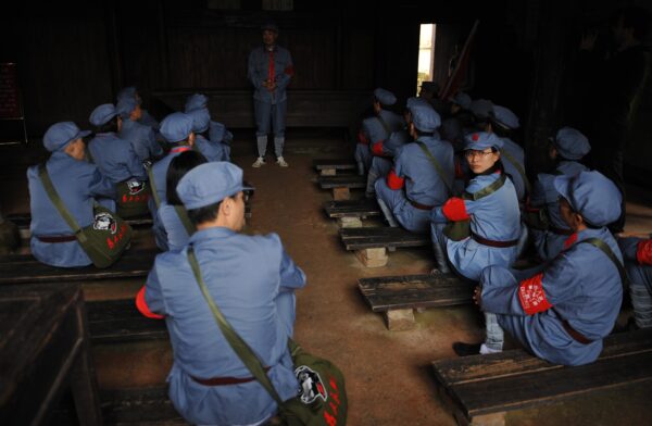 中国杭州、高校に「マルクス主義学院」設置　　専門家「洗脳で思考力を奪う」