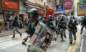 奈落の底に落ちた香港 「中国式民主主義」の偽善を露呈
