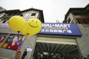 ウォルマート中国　前例のない複数店舗同時ストライキ