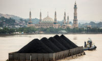インドネシア、石炭輸出を一か月停止　世界の石炭価格が上昇する可能性＝専門家