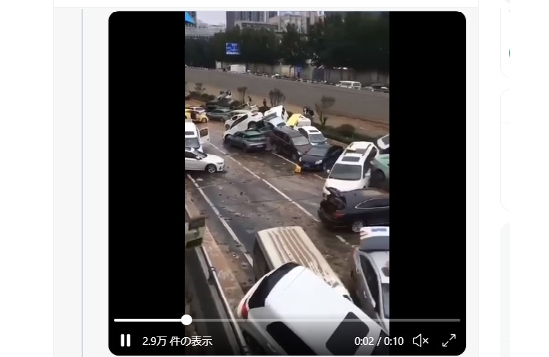 中国鄭州市、洪水でトンネルで大量の車が水没 死者多数か