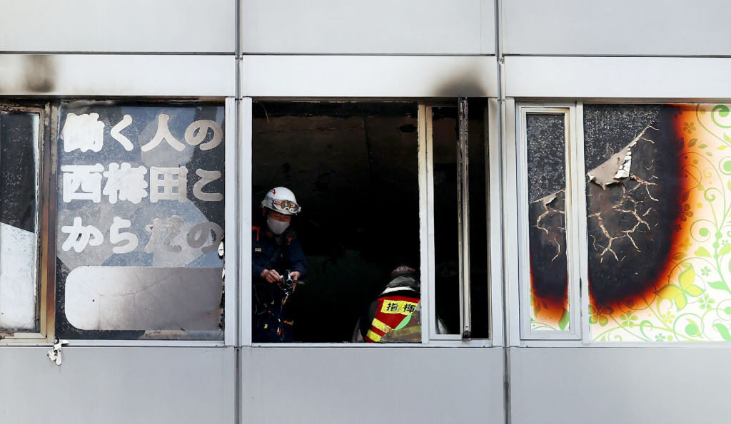 大阪ビル火災、27人が心肺停止　すでに鎮火