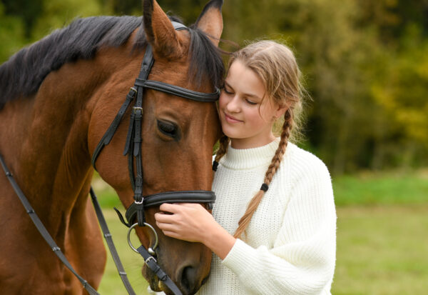 【写真】馬に魅せられた写真家　馬と馬主の美しい写真が話題