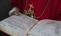 中国で「聖書」をネット販売禁止か