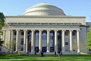 米MIT、早期出願合格者に中国人留学生なし　