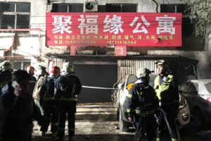 北京で27人死傷の火事　暖房供給政策に絡むためか、当局情報統制を強化