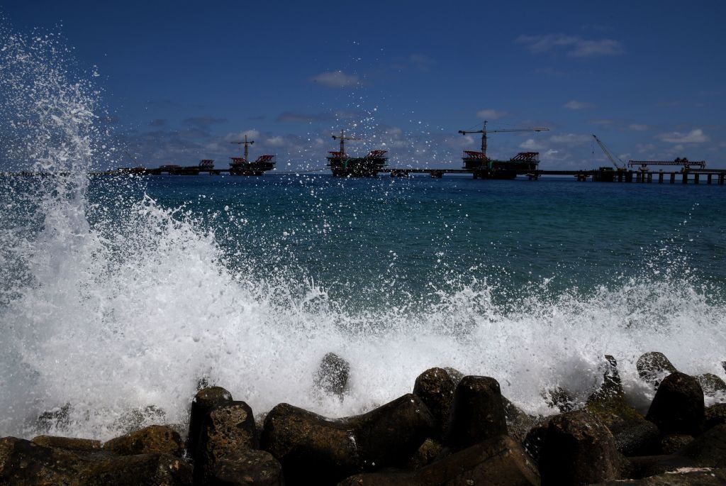 政情不安定なモルディブに中国資本　元大統領は「植民地化だ」と批判