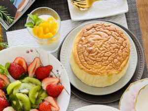【おうちカフェ】スフレチーズケーキの発祥の地は?