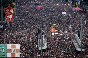 ＜香港デモ＞「完全撤回」求め再びデモ　参加者200万人と主催者発表