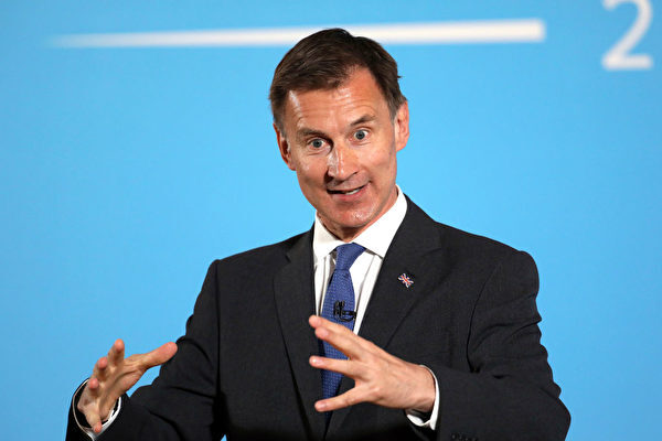 香港問題で英中対立激化、英外相「中国外交官追放の可能性ある」