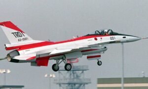 日本国産のステルス戦闘機　2031年めどに生産開始目指す　防衛省