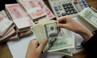 中国高官、「経済の内循環」「ドルと切り離す」と発言　鎖国を示唆か