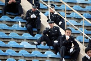 外国人サッカー選手を「爆買い」　中国当局制限へ