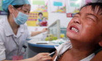中国社会を揺るがしたワクチン不正問題 　官商癒着が招いた事態